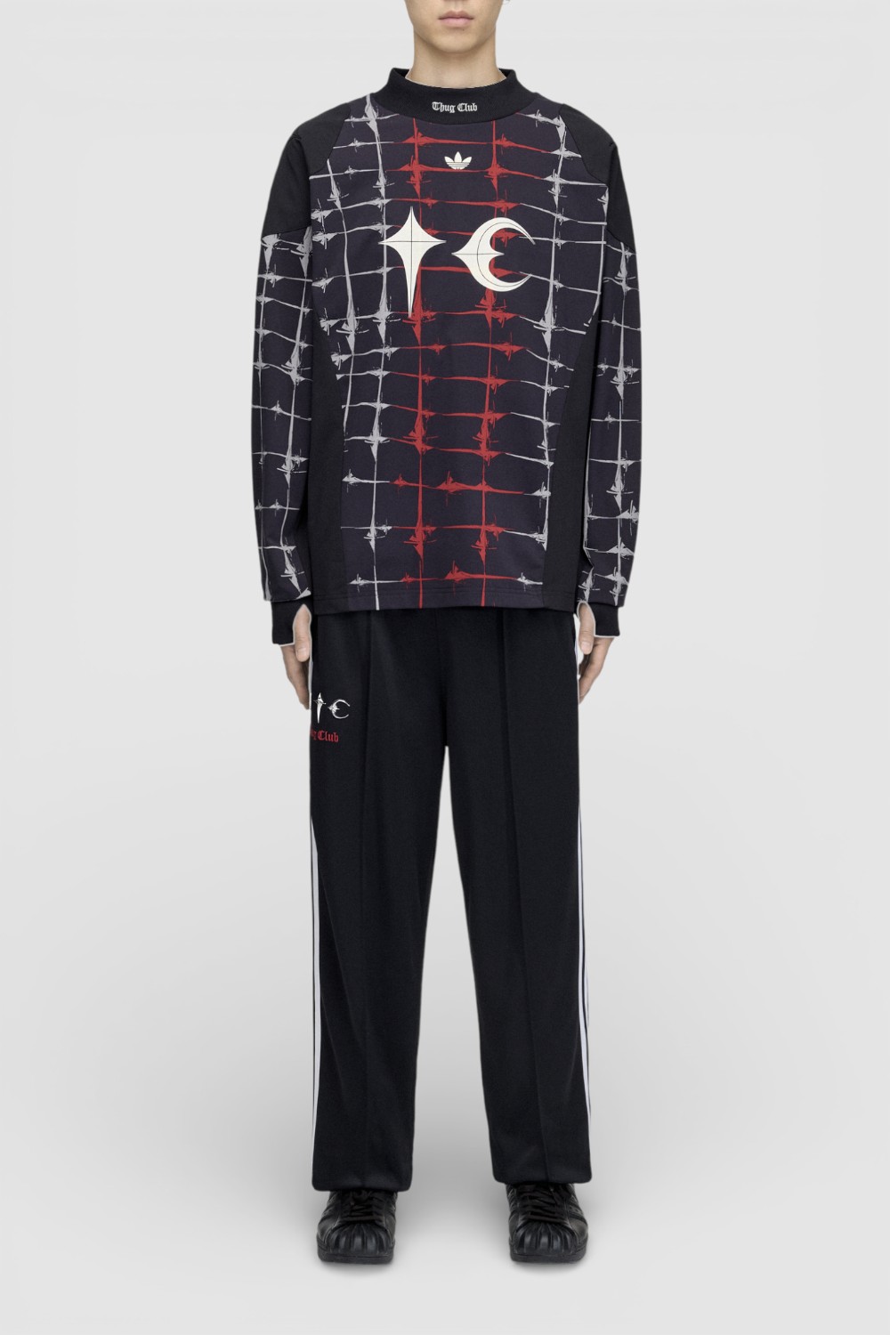 תמונת כל הלוק של מכנסי ג׳וגר ארוכים